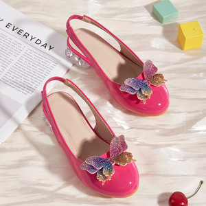Sandalias de Tacón Grueso con Pedrería de Mariposa para Niñas, Zapatos de Vestir Versátiles para Fiestas de Verano para Niños - Product Image 1