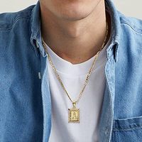 Collier Pendentif Lettre Initiale Plaqué Or 14K, Monogramme Carré Capital A-Z, Chaîne Figaro, Bijoux pour Hommes et Femmes