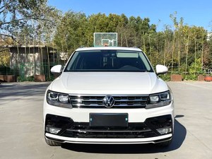 Valeur exceptionnelle <span class=keywords><strong>R</strong></span>-Line : <span class=keywords><strong>Tiguan</strong></span> L 330TSI 2021, un seul propriétaire, faible kilométrage, tout le style sans 4 roues motrices Premium - Product Image 3