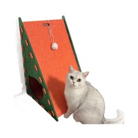Vente en gros de maison à gratter pour chat en triangle avec design de tunnel grotte à chat fermée pour chats d'intérieur toutes les saisons