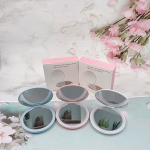 Mini miroir de maquillage circulaire LED lumineux portable pliable avec lumière, petit miroir cosmétique et pince à cils - Product Image 6