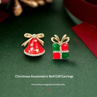 Collection de Boucles d'Oreilles Asymétriques Série Noël en Alliage Vintage Européen-Américain avec Aiguille en Argent S925, Douces et Mignonnes pour Femmes, Idéales pour les Fêtes
