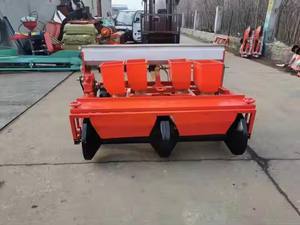 China 4 filas máquina sembradora de cacahuetes montada en 3 puntos para equipo agrícola de tractor - Product Image 6