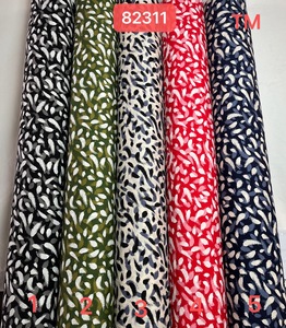 Jupes en tissu rayonne 100% à la vente chaude, motif floral personnalisé, tissage chalis, doux, imprimé 45S, léger, extensible, respirant - Product Image 4