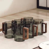 Nouvelle conception – Tasse en verre monocouche grande capacité (301-400 ml) avec poignée en bois – Style moderne et artistique unique – Portable et réutilisable