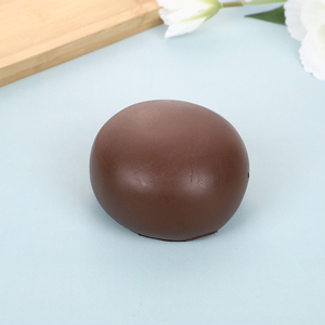 Jouet Squishy Hachimi en forme de pain au chocolat, à remontée lente, super doux, au toucher humide, aliment simulé, jouet à presser anti-stress et sensoriel - Product Image 4