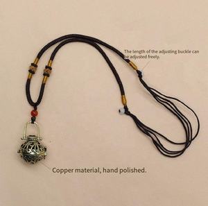 Collar Difusor <span class=keywords><strong>de</strong></span> Aromaterapia Antiguo al por Mayor con Colgante <span class=keywords><strong>de</strong></span> Bola <span class=keywords><strong>de</strong></span> Lava para Aceites Esenciales para Hombres y Mujeres - Product Image 5