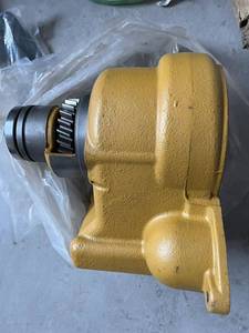 6219-61-1150 est la pompe à eau pour le moteur SAA12V140E-3C du HD785-7 de camion à benne basculante. 6219-61-1102 et 6219-61-1151 - Product Image 3