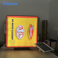 Panneau publicitaire LED solaire/à piles durable, boîte lumineuse rotative à 360 degrés, pour les magasins, les hôtels, les promotions en plein air, en acrylique et en aluminium