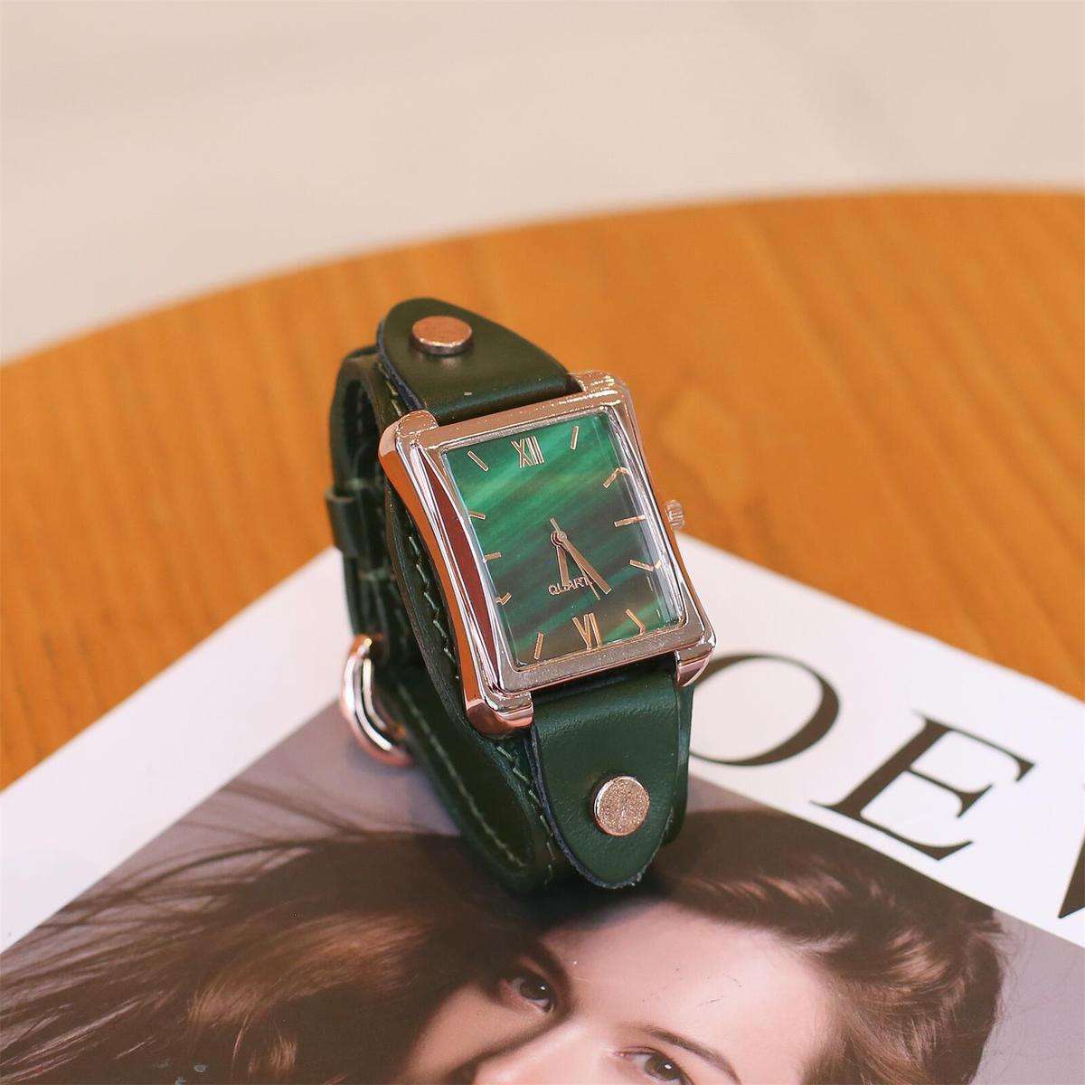 สีเขียว