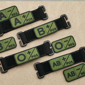 Écusson en caoutchouc 3D de type sanguin positif et négatif (A, B, O, AB) de couleur vert olive, à coller sur sac, uniforme, veste, appliqué, tissu tactique - Product Image 1
