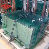 Verre flotté clair laminé trempé transparent de grande taille 6 mm 8 mm 10 mm 12 mm pour garde-corps de balcon