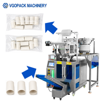 Machine de comptage et d'emballage automatique de manchons en plastique avec deux cuvettes vibrantes pour pièces et bagues de tuyaux en plastique