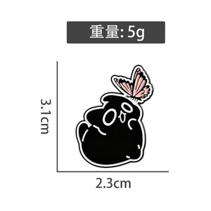 Broche de Aleación de Zinc con Baño de Níquel Negro y Protección UV, Diseño de Gatito Negro con Mariposa, Estilo Suave y Adorable, Accesorio para Niñas - Product Image 5