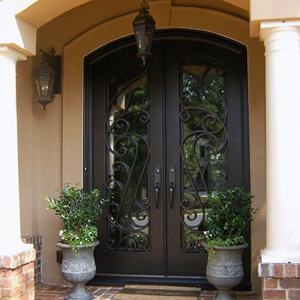 Portes d'entrée doubles en fer forgé de style ancien avec design moderne, fonction coupe-vent et surface finie pour usage intérieur hôtelier - Product Image 6