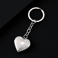 Porte-clés en acier inoxydable Ywyougang en forme de cœur, plaqué multicolore, pendentif personnalisable, breloque pour sac femme, cadeau
