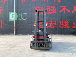 Yüksek Kaliteli CPC50 5 Tonluk Dizel Forklift 2 Kademeli 3-4.5m Portal Mekanik Şanzımanlı 4 Çekerli Dolu Lastikli Her Türlü Araziye Uygun - Product Image 3