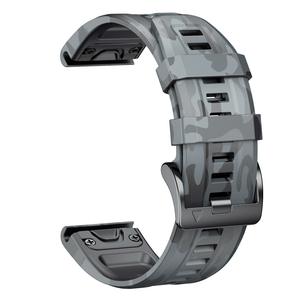 Lionorm 22mm 26mm Quick Fit Sport Camouflage <span class=keywords><strong>Bracelet</strong></span> de <span class=keywords><strong>montre</strong></span> en Silicone pour <span class=keywords><strong>Garmin</strong></span> Forerunner <span class=keywords><strong>945</strong></span> 965 Fenix 8 7s <span class=keywords><strong>Bracelet</strong></span> de <span class=keywords><strong>montre</strong></span> - Product Image 4