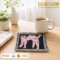 Sous-verre carré en tissu à pois roses avec motif chat, en mélange coton-polyester, à franges, résistant à la chaleur, protège-table et dessous de verre