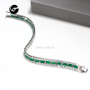 Jinfei Tùy Chỉnh Phụ Nữ Sang Trọng Của Màu Xanh Lá Cây Loạt <span class=keywords><strong>3</strong></span> Hàng Cubic Zirconia Đá Mạ Bạc Vòng Đeo Tay Thời Trang Bangles - Product Image 3