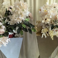 Centre de table de mariage en or et argent, support de fleurs de mariage en métal haut et pliable pour la décoration de mariage à domicile