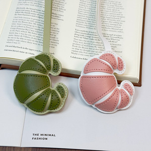 เครื่องประดับห้อยกระเป๋าแฟชั่น งานแฮนด์เมด ดีไซน์เก๋ หลายชั้น ประดับด้วยฮอร์นและแพทช์ รูปทรงขนมปัง พร้อมสายคล้องและพวงกุญแจ - Product Image 4