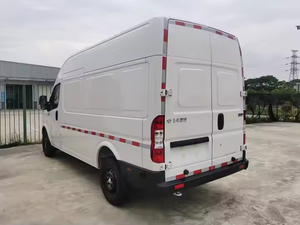Chinois 6M Cargo Van Dongfeng toit haut <span class=keywords><strong>3</strong></span> places grand <span class=keywords><strong>espace</strong></span> de chargement avec Version <span class=keywords><strong>Diesel</strong></span> en vente - Product Image 3