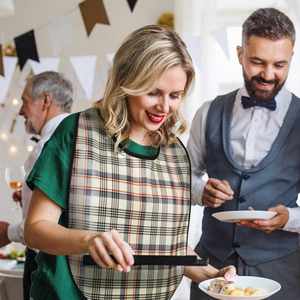4 baberos divertidos grandes para adultos, lavables, protectores de ropa para comer, para mujeres y hombres - Product Image 3