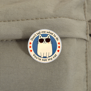 Non Dirmi Cosa Faiere, Non Sei il Mio Gatto - Spilla in Smalto con Gattino Carino, Distintivo da Bavero, Gioiello Divertente, Regalo per Amici, Vendita all'Ingrosso - Product Image 3