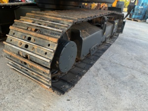 Mini-excavatrice HYUNDAI 60VS d'occasion de bonne qualité, moteur diesel Yanmar, modèle 2022, faible nombre d'heures, état parfait pour l'aménagement paysager et la construction - Product Image 4