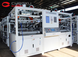 Máquina de Termoformado al Vacío CHAOXU para la Producción de Maletas con Ruedas en Egipto - Product Image 3