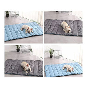 Alfombrilla impermeable acolchada de alta calidad OEM al por mayor, alfombrilla enrollable para mascotas con logotipo personalizado, alfombrilla portátil para mascotas de viaje al aire libre de color personalizado - Product Image 2