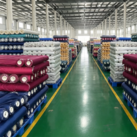 Tissu satiné brillant sur mesure en polyester 100 %, lisse et de poids moyen, idéal pour doublure intérieure de cadeaux, cercueils et décorations de mariage