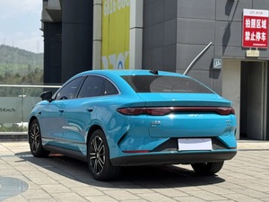 2026 Venta al por mayor de la marca BYD Qin L 545KM EV Edition, coche eléctrico puro, vehículo de nueva energía, sedán mediano de 4 puertas y 5 asientos, volante a la izquierda - Product Image 4