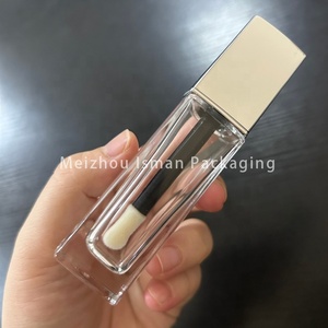 Tube <span class=keywords><strong>de</strong></span> gloss à lèvres carré en verre <span class=keywords><strong>de</strong></span> luxe ISMAN 10 ml avec capuchon argenté, applicateur large transparent, conteneur <span class=keywords><strong>de</strong></span> correcteur, logo personnalisé, vente en gros, marque privée - Product Image 3