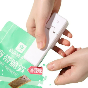 Sellador Magnético 2 en 1 Mini, Cortador y Abridor de Bolsas, Máquina Portátil para Sellar Alimentos y Snacks, Sellador de Bolsas Recargable para Cocina - Product Image 3