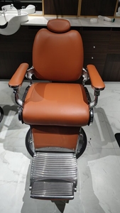 Sillón de Barbería Moderno de Cuero Sintético, Hidráulico, Altura Ajustable, Reposapiés Reclinable, Mueble Industrial para Salón - Product Image 5