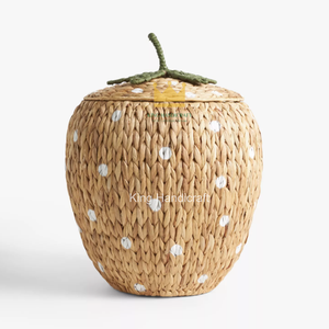 Panier de rangement en jacinthe d'eau en forme de fraise à prix abordable avec couvercle pour jouets d'enfants, prix d'usine - Product Image 4
