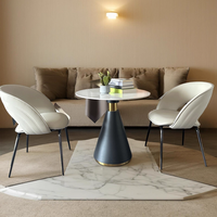 Chaise de salle à manger durable en acier inoxydable haut de gamme avec dossier en cuir délicat et accoudoirs pour la maison, la salle à manger, l'appartement, la villa, le restaurant