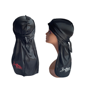 Bonnet en satin Butterfly MARI réglable pour femme, idéal pour les soins capillaires, noir, toutes saisons - Product Image 1