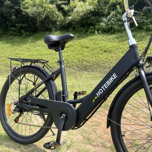 Vélo électrique de ville élégant pour femmes de 26 pouces, moteur sans balais 350W 36V, Shimano 7 vitesses, batterie amovible, parfait pour la conduite urbaine - Product Image 3