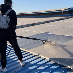 Brosse de <span class=keywords><strong>nettoyage</strong></span> de panneaux solaires extérieurs SUNNOVA N1, brosse à rouleaux, moteur sans balais, 240W, outil industriel électrique, élimination du <span class=keywords><strong>mousse</strong></span> et du verre - Product Image 4