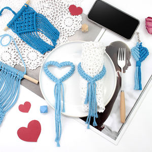 Kit de Macramé de Corazón para el Día de San Valentín, 4 en 1, <span class=keywords><strong>Tapiz</strong></span> de Poliéster/Llavero/Broche, Caja de Regalo de Bricolaje Estilo Boho para Principiantes con Tutorial - Product Image 3