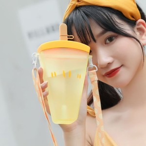 Gobelet en plastique créatif et écologique en forme de pastèque avec sangle pour étudiants, idéal pour la rentrée scolaire - Product Image 5