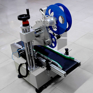 2024 Máquina de etiquetas redondas Máquina de etiquetado Botella cuadrada Máquina de impresión de etiquetas de prendas - Product Image 2