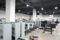 Machine d'impression UV industrielle à cylindre, tête d'impression Ricoh, imprimante directe rotative à 360° pour l'impression sur verre, céramique et bouteilles de vin