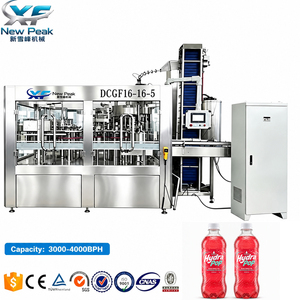 Nouvelle <span class=keywords><strong>machine</strong></span> de remplissage et d'embouteillage complète Peak CSD pour eau gazeuse et boissons gazeuses, pour usine de remplissage - Product Image 1