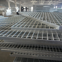 Grille en acier galvanisé à chaud de haute qualité pour passerelle, antidérapante, avec marches d'escalier en acier inoxydable