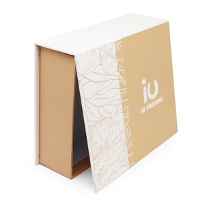 Caja de Embalaje de Cartón con Logotipo Personalizado, Caja Magnética Rígida para Pelucas, Ropa Interior, Forma Cuadrada, Laminación Mate, Recubrimiento UV - Product Image 6