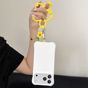 Cute Flower Pendant Lanyard Rope Universal Phone Camera Patch Cord Hands Free Durable <b>Chain</b> Anti-lost Floral Heart Wrist Strap - Product Image 4